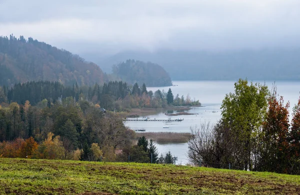 Autunno Alpi Montagna Lago Mondsee Nebbioso Vista Autobahn Raststation Terrazze — Foto Stock