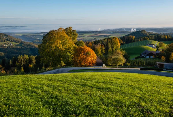 Peaceful Autumn Sunrise Rural View Gmundnerberg Altmunster Traunsee Alta Áustria — Fotografia de Stock