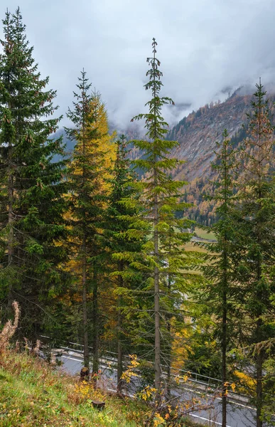 Otoño Pacífico Alpes Montaña Paisaje Nublado Vista Desde Felbertauern Strasse —  Fotos de Stock