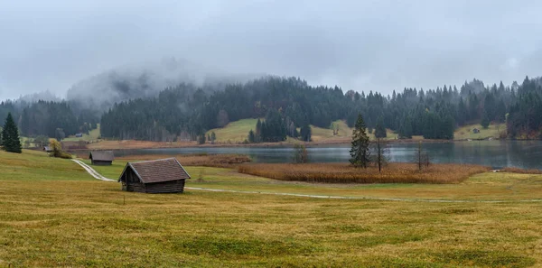 Alp Gölü Geroldee Veya Wagenbruchsee Bavyera Almanya Sonbahar Bulutlu Sisli — Stok fotoğraf