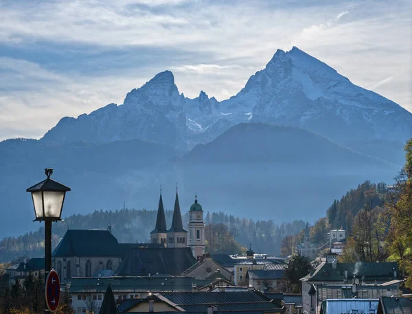 Autumn Hazy Day Famous Bavarian Prealps Berchtesgaden Town Mount Watzmann — Stock Photo, Image