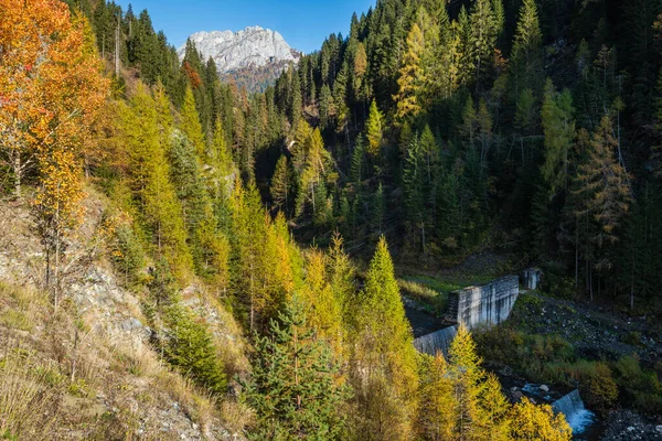 Herfst Alpine Dolomieten Uitzicht Bergen Met Kleine Waterval Colle Santa — Stockfoto