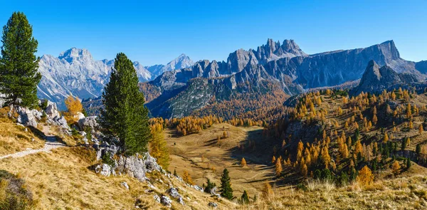 Güneşli Resimli Sonbahar Dolomitleri Giau Geçidi Nden Cinque Torri Beş — Stok fotoğraf