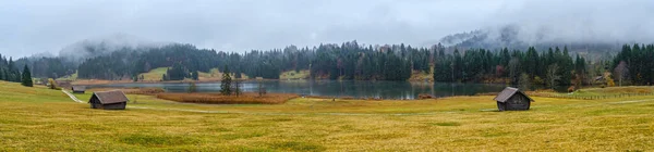 Alpine Lake Geroldee Wagenbruchsee Bavaria Germany Autumn Overcast Foggy Drizzle — Stock Photo, Image