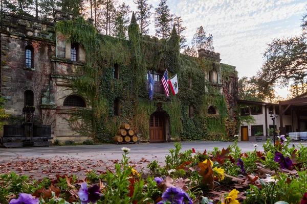 Chateau Montelena při západu slunce — Stock fotografie