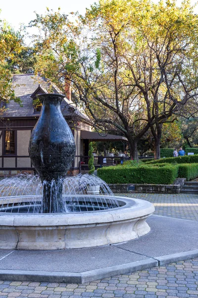 Water fountain at Beringer Winery — Stock Photo, Image