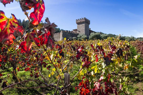 Otoño en el castillo —  Fotos de Stock