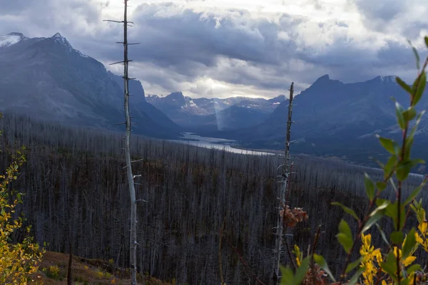 Bergslandskap i glaciären Montana — Stockfoto