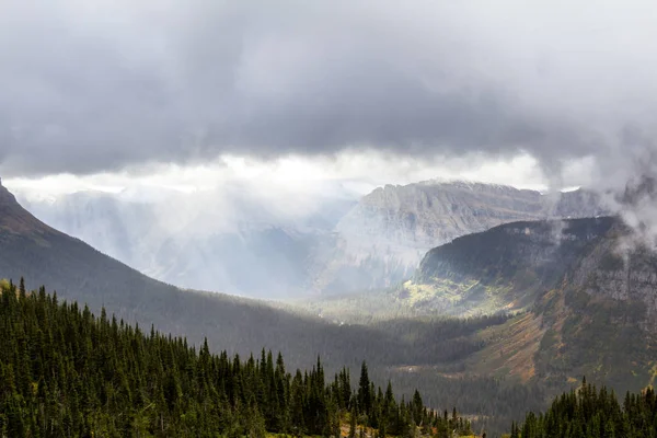 Autunno paesaggio montano — Foto Stock