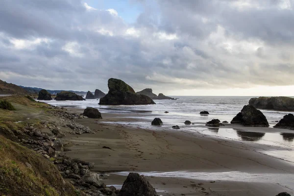 Dramatic coastline classic of the Oregon Coast — Stock Photo, Image