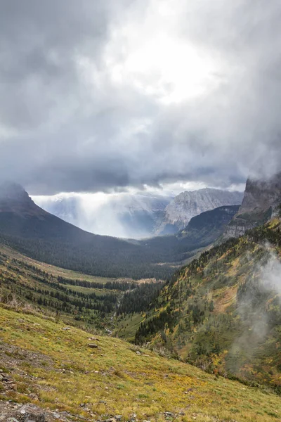 Sonbahar dağ landcape — Stok fotoğraf