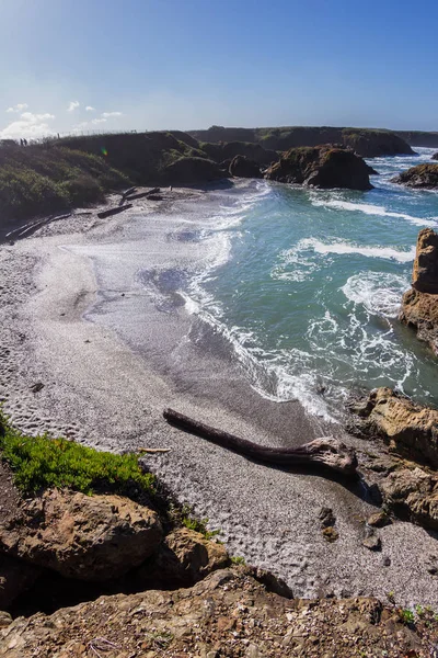 Стеклянный пляж в Калифорнии — стоковое фото