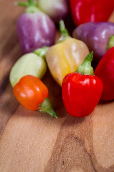 Miniatyr färgglada paprika — Stockfoto