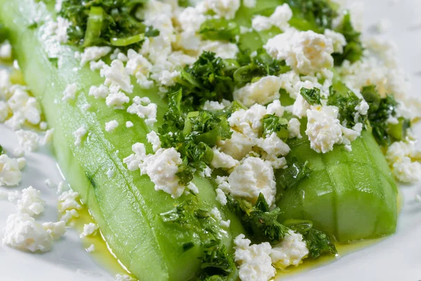 Komkommer en feta kaas salade — Stockfoto