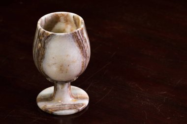 Onyx kadeh bir tablo 