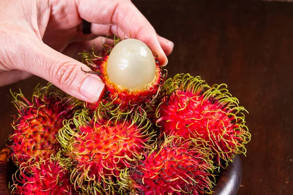 Rambutan una fruta tropical dulce — Foto de Stock
