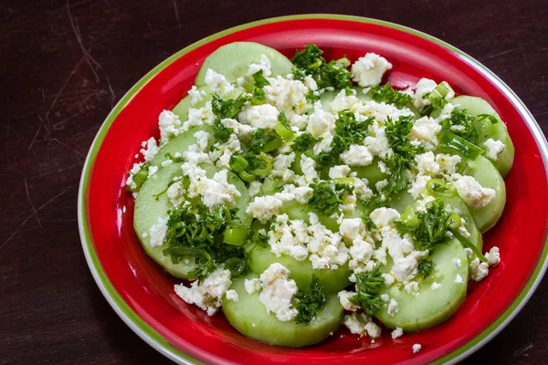 Komkommer en feta kaas salade — Stockfoto