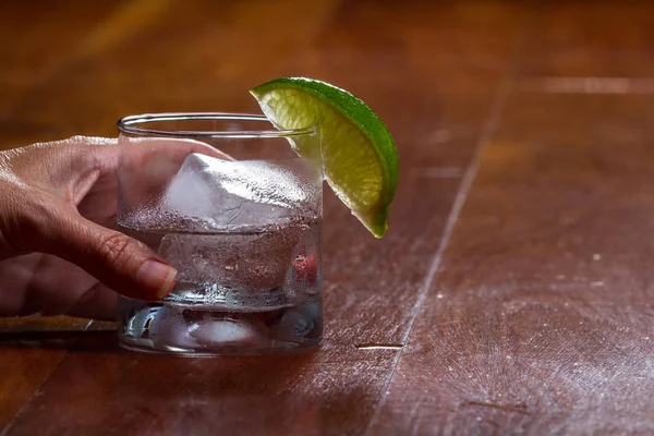 Tequila con una calce — Foto Stock