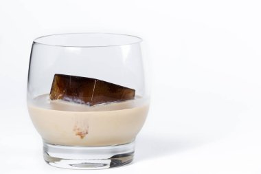 kahve ve İrlanda kreması kokteyl 