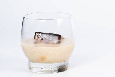 kahve ve İrlanda kreması kokteyl 