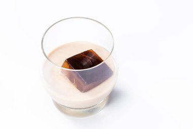 kahve ve İrlanda kreması kokteyl 