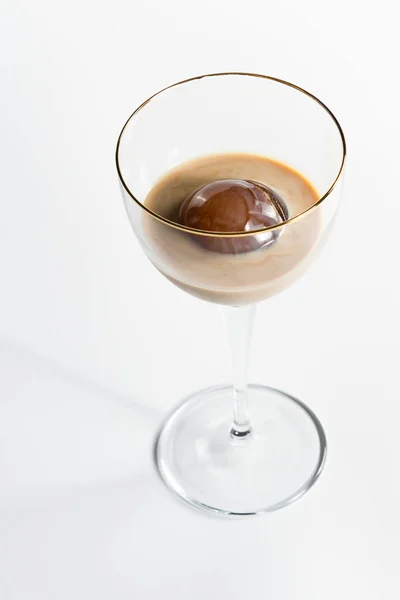 Coffee and Irish cream cocktail — Stock Photo, Image