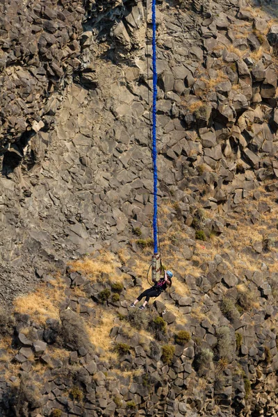 Прыжки с тарзанки в Орегоне — стоковое фото