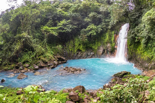 Rio Celeste şelale 