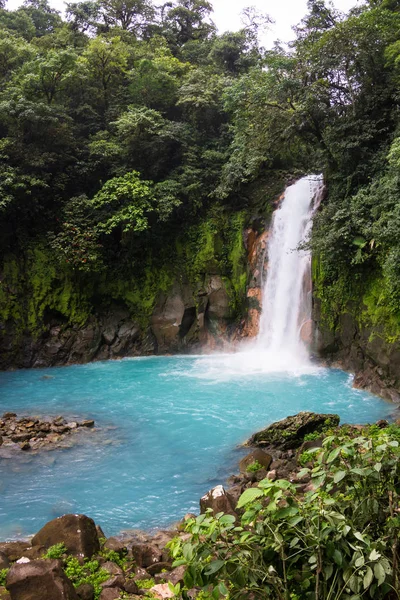 Rio Celeste şelale 