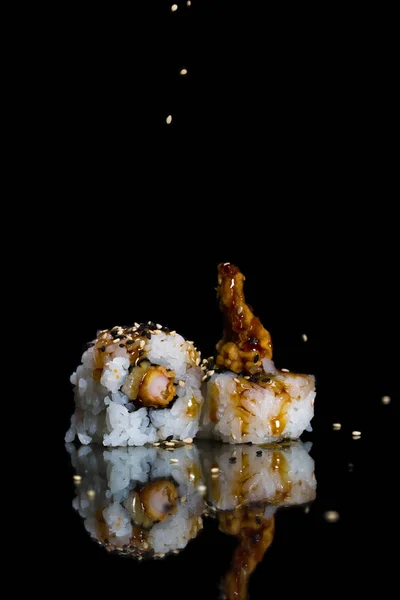 Смажені креветки рулон — стокове фото