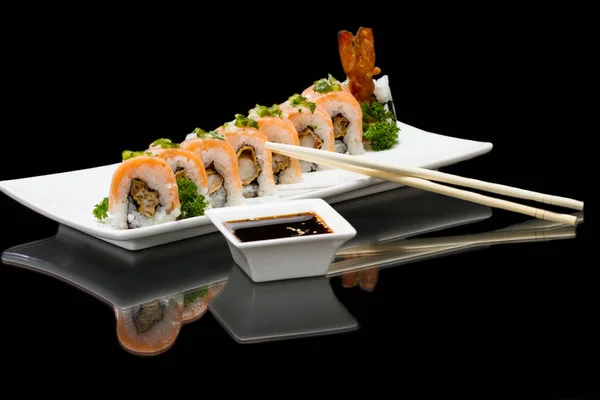 Crispy shrimp sushi roll — Stock Photo, Image