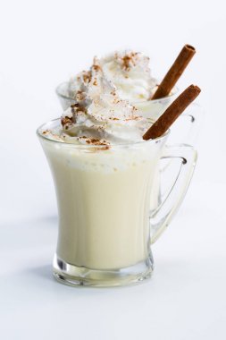 yumurta likörü bir tatil klasik