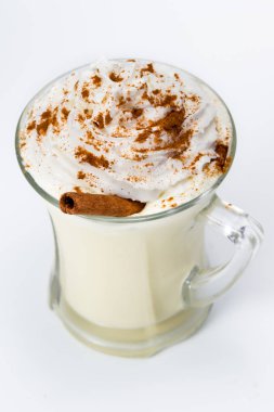 yumurta likörü bir tatil klasik