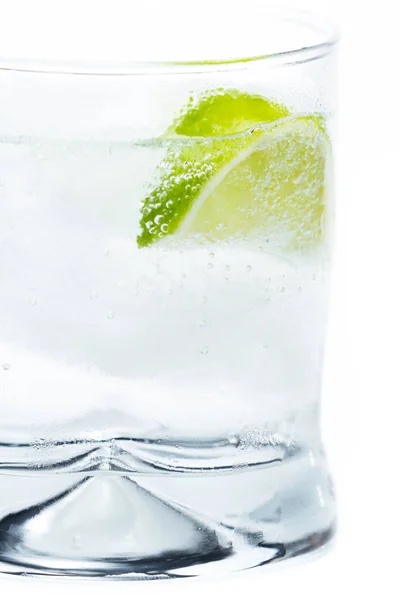 Vodka soda with a lime — Stock Photo, Image