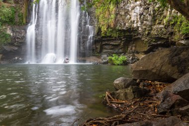 Kosta Rika muhteşem şelale