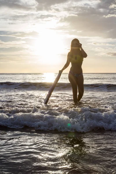 Modèle à la plage — Photo