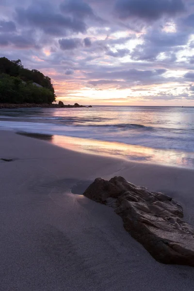 Sunset at the beach — Stock Photo, Image