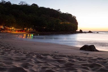 Sahilde rahatlatıcı akşam