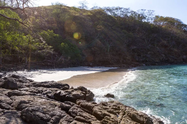 Tropické pláži v Kostarice — Stock fotografie