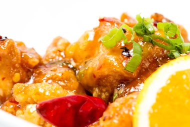 Baharatlı portakal tavuğu 