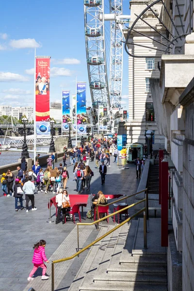 The Queen's Walk, London — Stock Photo, Image