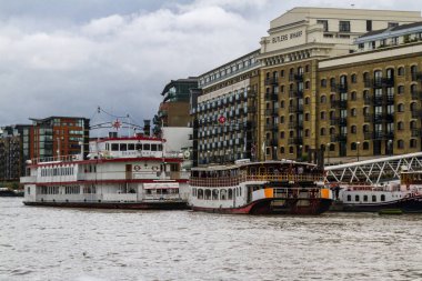 Thames Nehri 'nden Londra