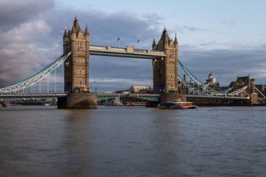 Kule Köprüsü, Londra