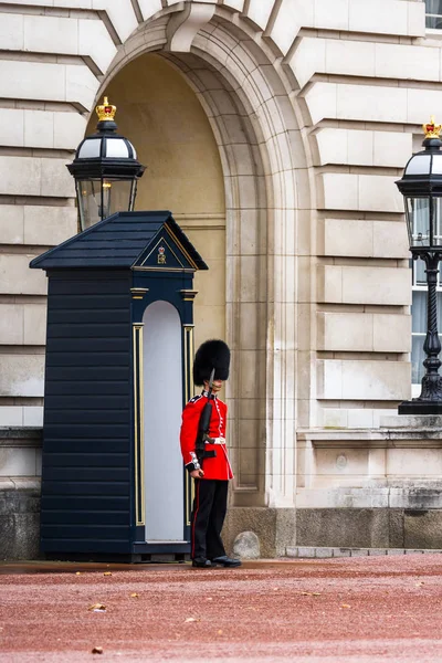 Queens vakt på Buckingham Palace — Stockfoto