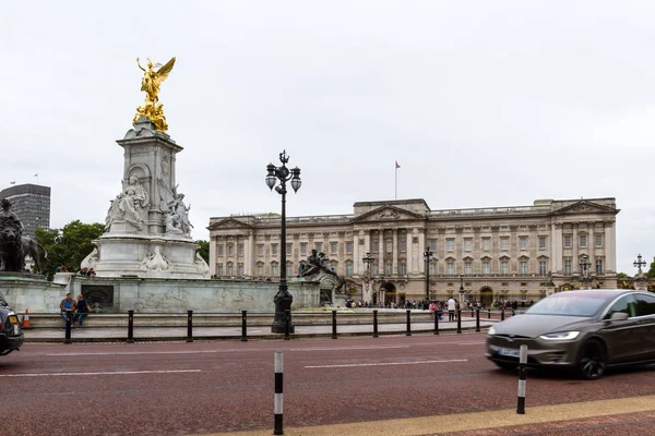 Victoria Memorial och Buckingham Palace — Stockfoto