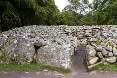 Clava Cairns, İskoçya 'da ayakta duran taşlar