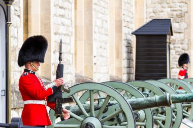 Londra Kulesi 'nde Kraliçe Muhafızları