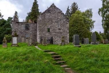 Aziz Gelin 'in Kirk' ü