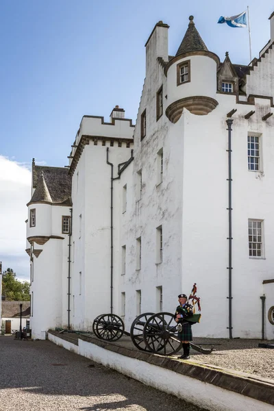 Säckpipa på Blair Castle — Stockfoto