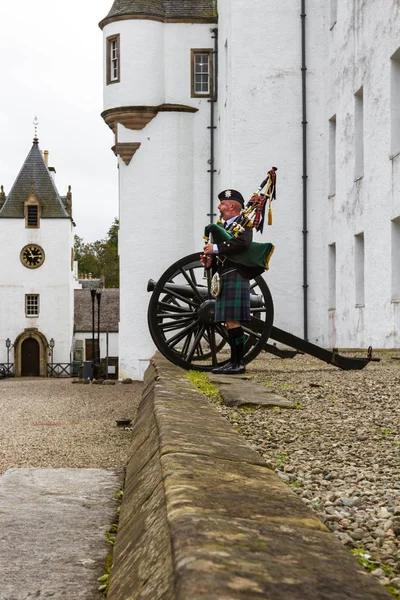 Bagpiper en el Castillo de Blair —  Fotos de Stock